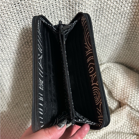 Retired Vera Bradley Zip Accordion Wallet‎ in Northern Lights - Picture 3 of 5